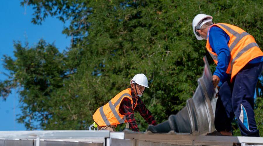Professional new roof installation services in Biola, CA